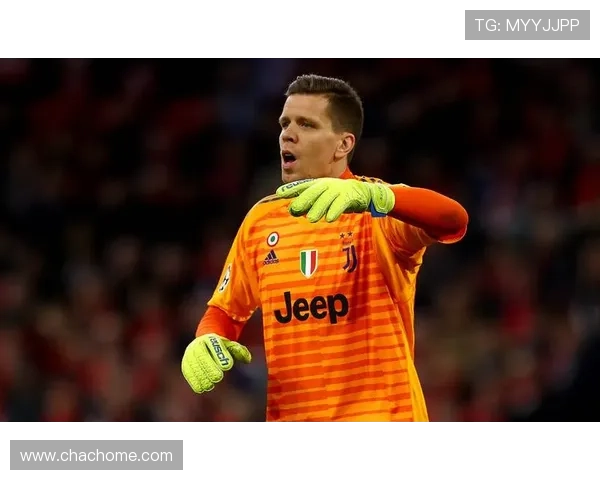 官方:34岁波兰门将什琴斯尼复出加盟巴萨,双方签约1年